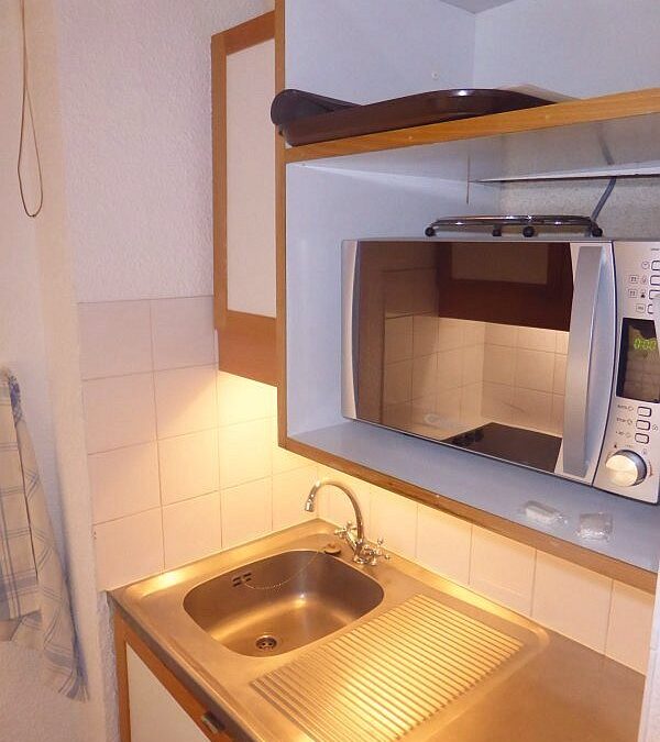 Aanrecht in de keuken van appartement Souche 8